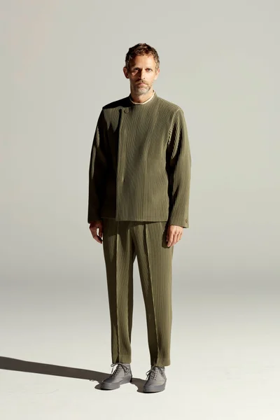 Look 11